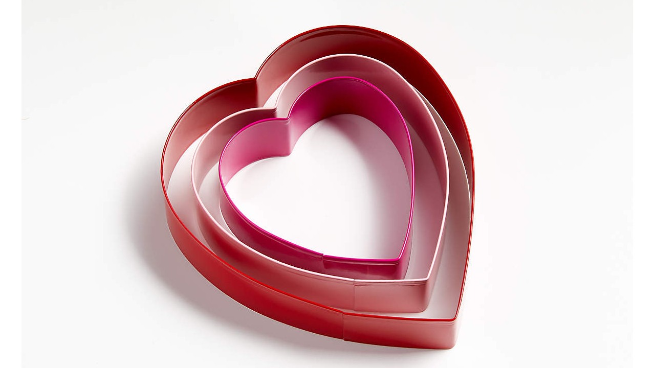 heart-shaped cookie cutters